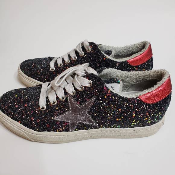 Meline Shoes - Meline Glitter Star Sneakers, sz 37